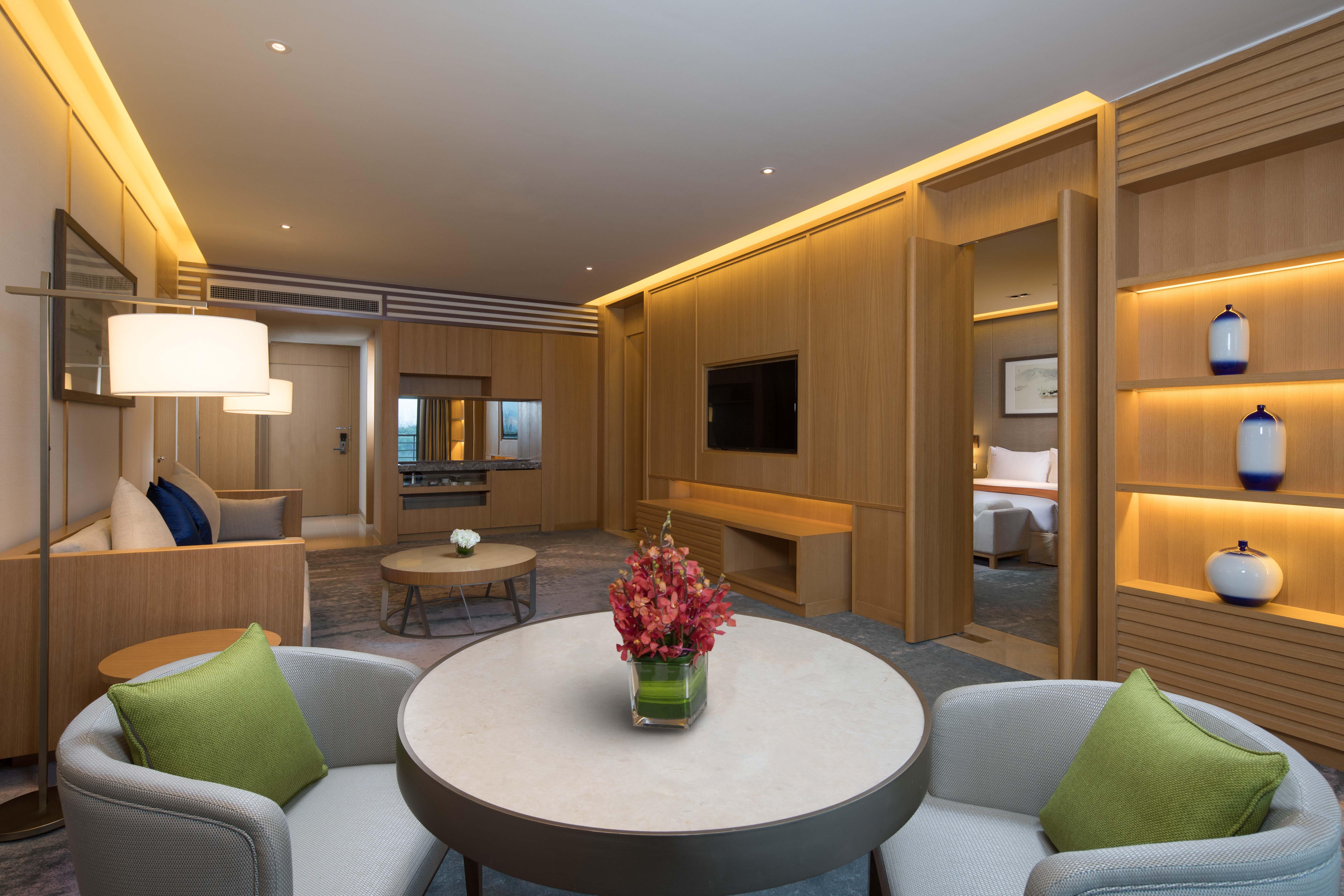 Holiday Inn Kunshan Huaqiao By Ihg Экстерьер фото