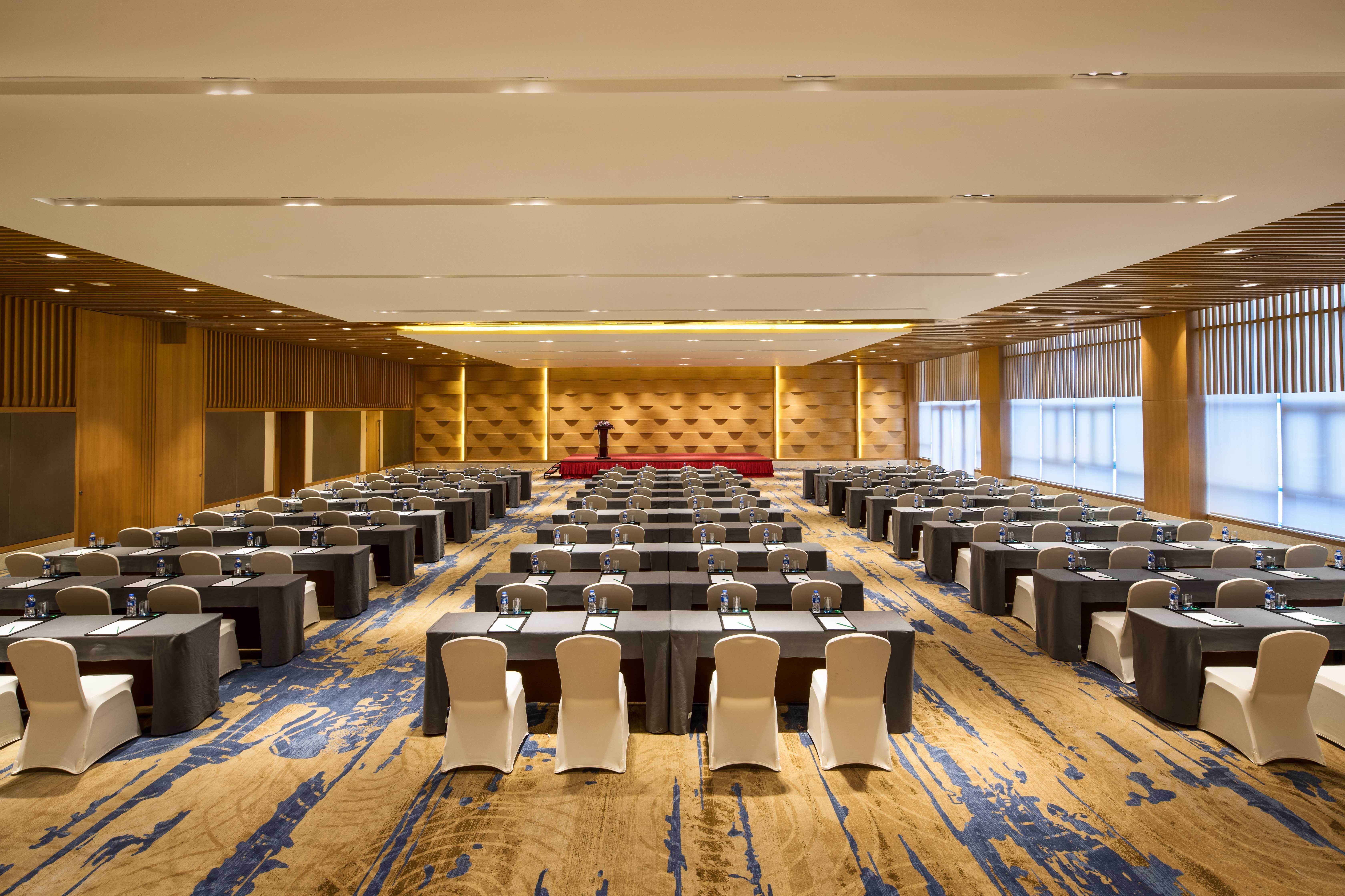 Holiday Inn Kunshan Huaqiao By Ihg Экстерьер фото