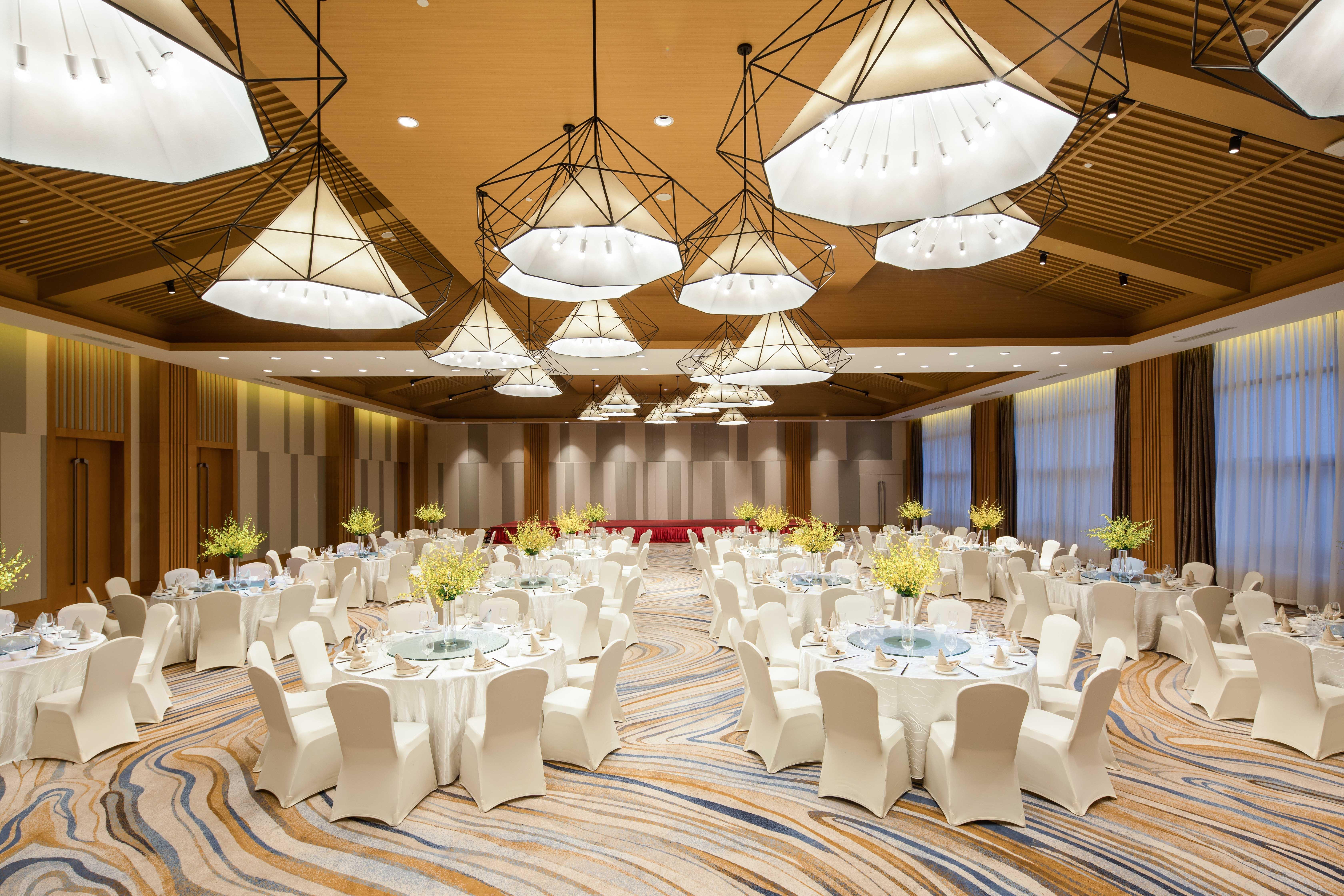 Holiday Inn Kunshan Huaqiao By Ihg Экстерьер фото