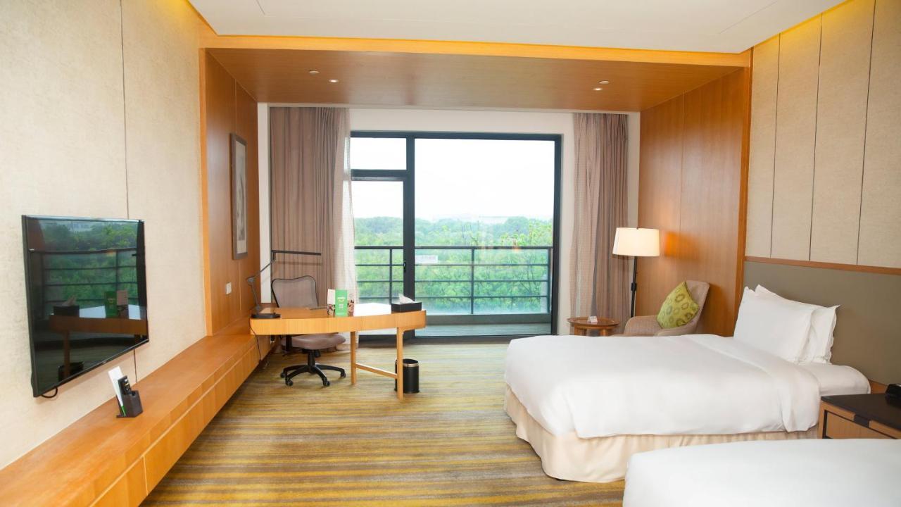 Holiday Inn Kunshan Huaqiao By Ihg Экстерьер фото