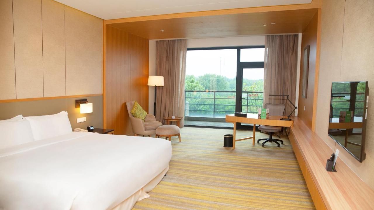 Holiday Inn Kunshan Huaqiao By Ihg Экстерьер фото